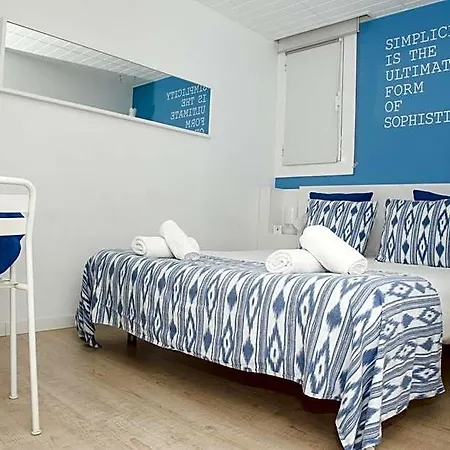 Petit Hotel 2*